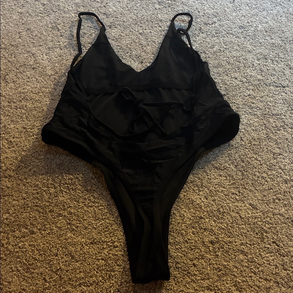 SHEIN Black One-Piece Swimsuit Thong Size Medium - Picture 5 of 10